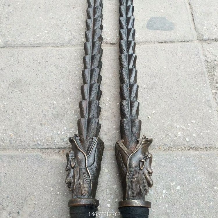 武术器械仿古做旧十八般兵器钢鞭双锏 龙头实心双鞭兵器麦穗鞭-阿里巴巴
