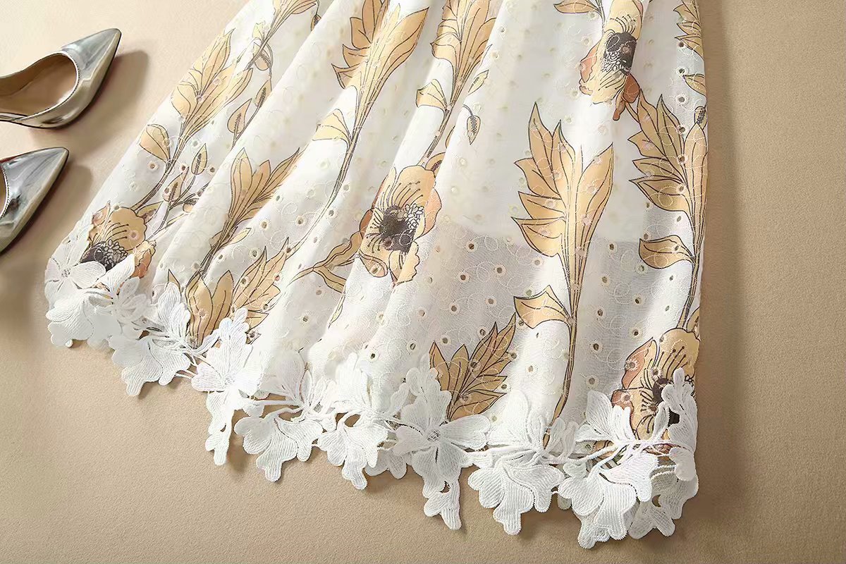 1225-01 花边辫子拼接连衣裙 码数SMLXL面料绣品+