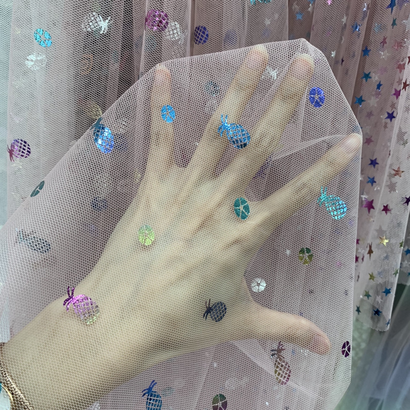 Nueva malla hexagonal malla dorado colorido estrella dorado piña malla gasa falda ropa para niños tela al por mayor