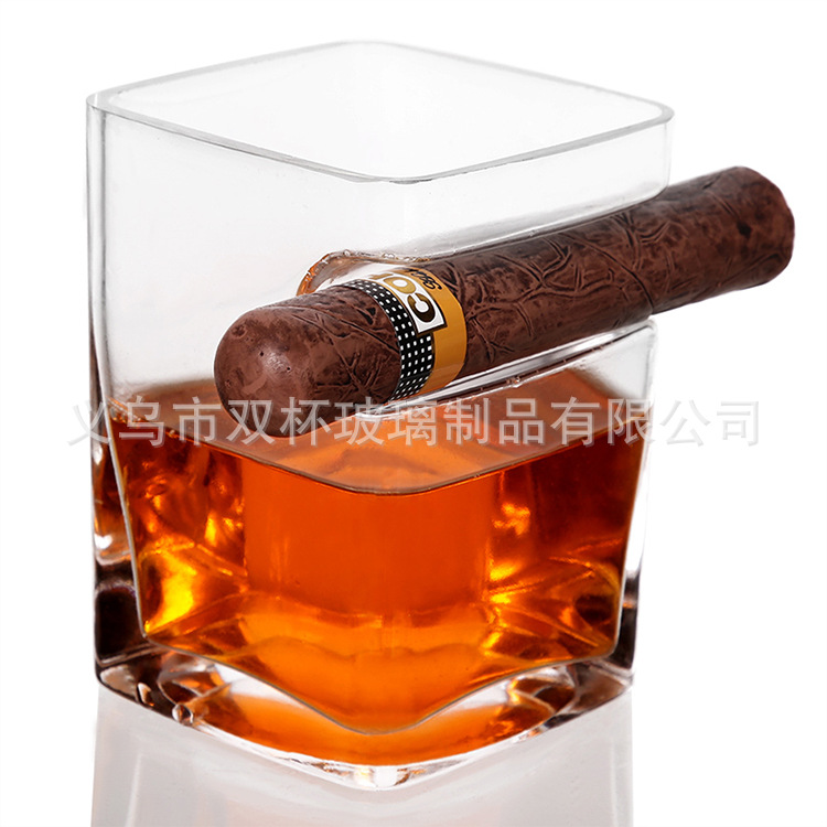 Creative lead-free glass wineglass for home use for whiskey