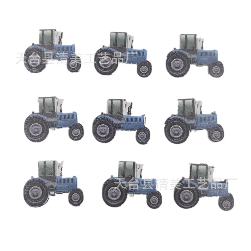 Tractor de dibujos animados pintado sobre fondo blanco, vehículo, botón de tractor de dibujos animados de madera, 50 piezas por paquete