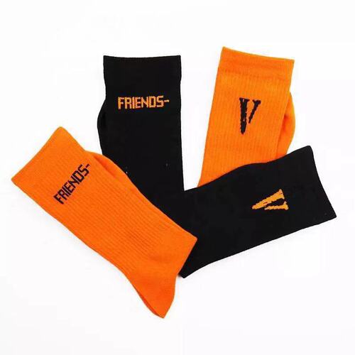 V Letter Black Orange Korean Version European and American Street Hip Hop Ins College Style Men's and Women's Mid-Calf Pure Cotton Sports Socks 