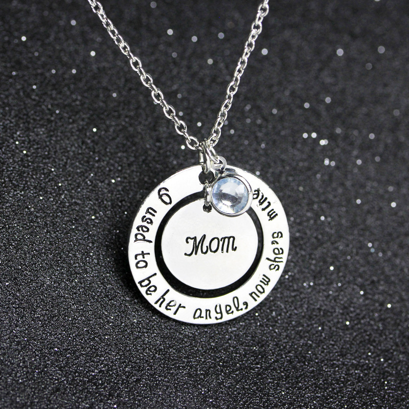 New Fashion Geometric Round Letter Tag Necklace Mother&#39;s Day Gift Round Wisdom Pendant Necklace Wholesale display picture 7