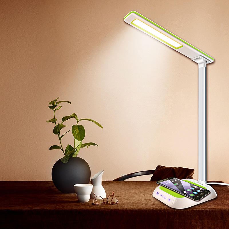 新品厂家销售无线充电器快充led台灯触摸调光调色温华为苹果快充|ru