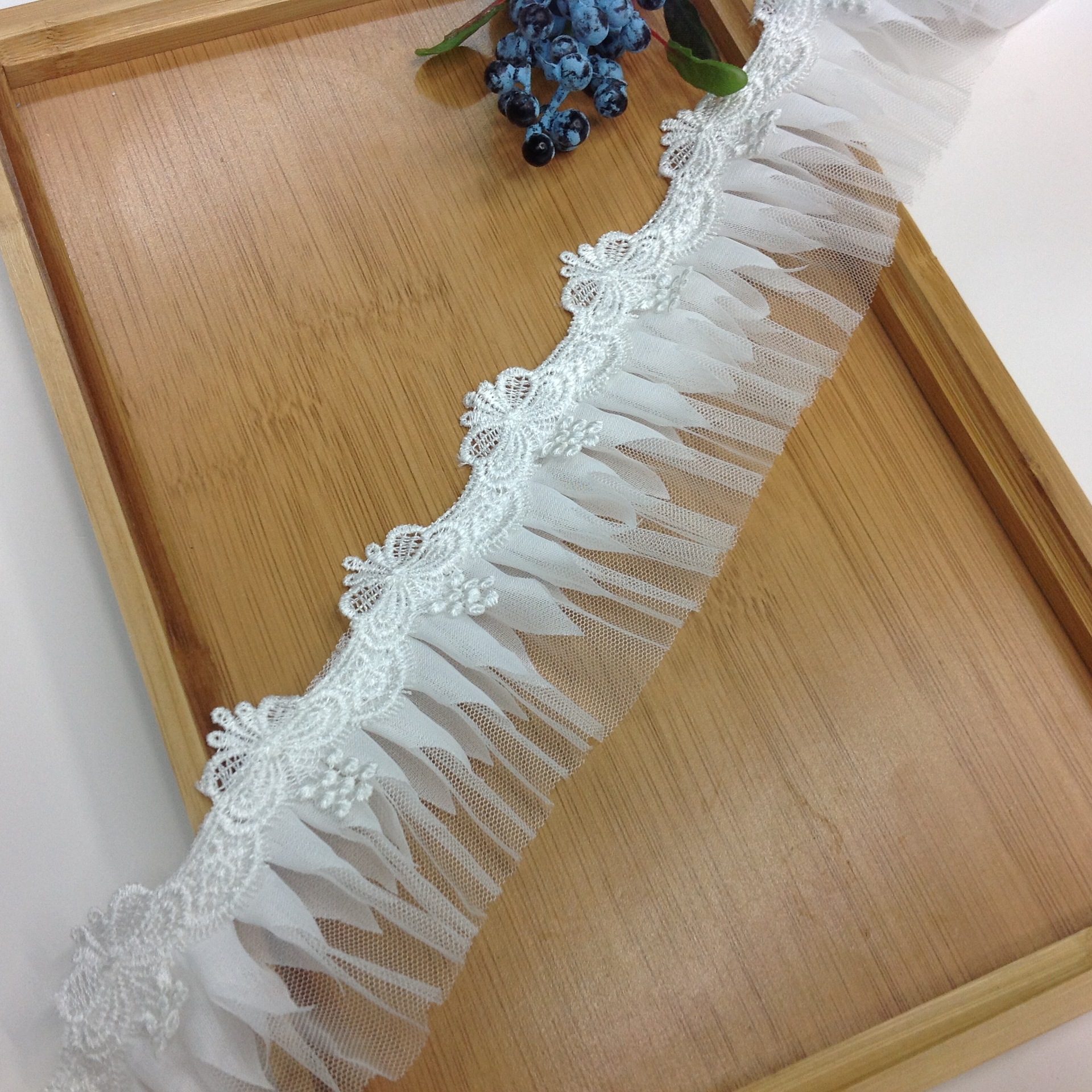 白色现货蕾丝刺绣花边窗帘饰品工艺三层网布蝴蝶结水溶花边