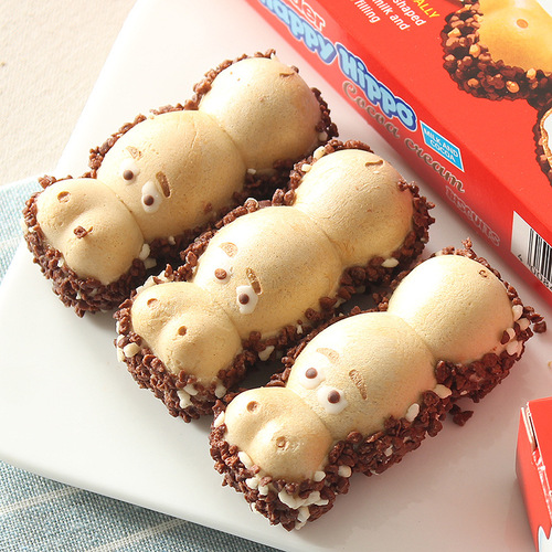 Children's snacks imported from Germany Hippo milk hazelnut sandwich creative chocolate 103g/5 pack