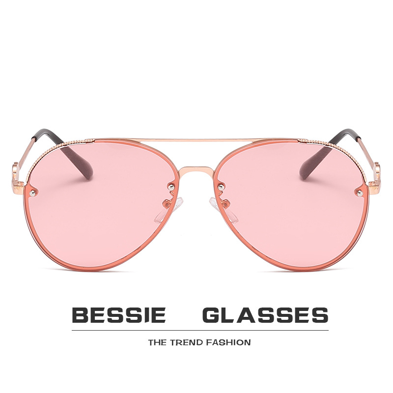 Classic retro sunglasses for men and women