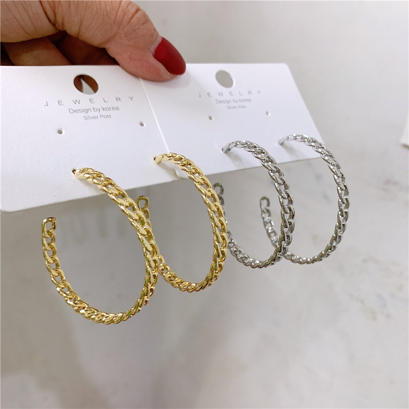 Fashion Classic Rattan Exaggerated Big Circle Earrings Simple Circle Earrings Female display picture 1