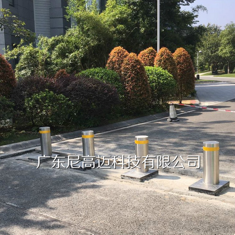 供应圆管拦车升降柱液压路障伸缩桩不锈钢成品挡车柱伸缩路障厂家