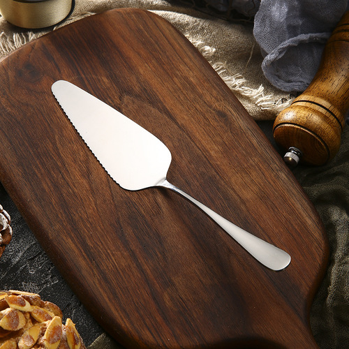 Stainless steel cake spatula, titanium-coated with teeth, triangular spatula, pizza spatula, golden cake knife, baking tool
