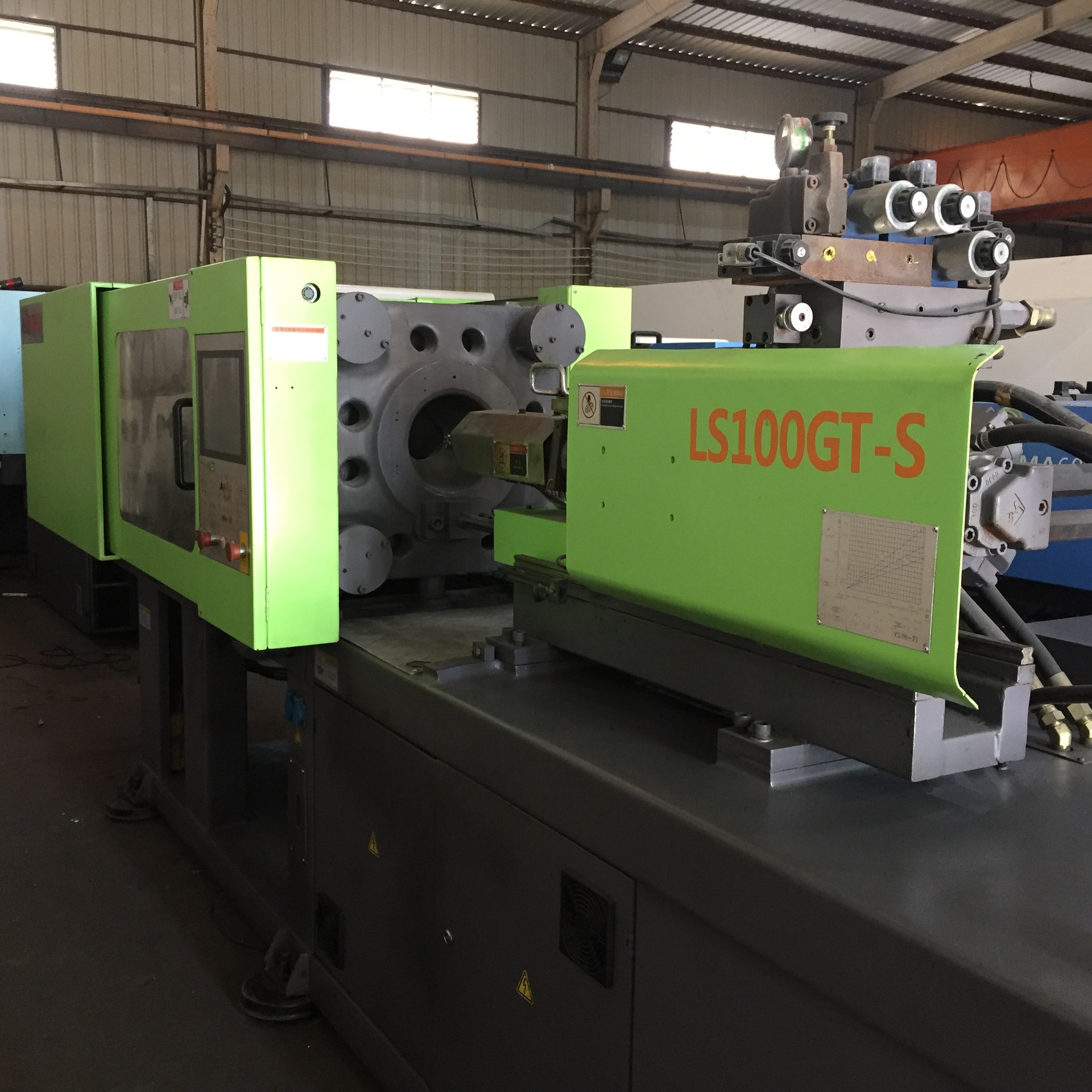 2015年联升机射速500高速机伺服100T注塑机包试机