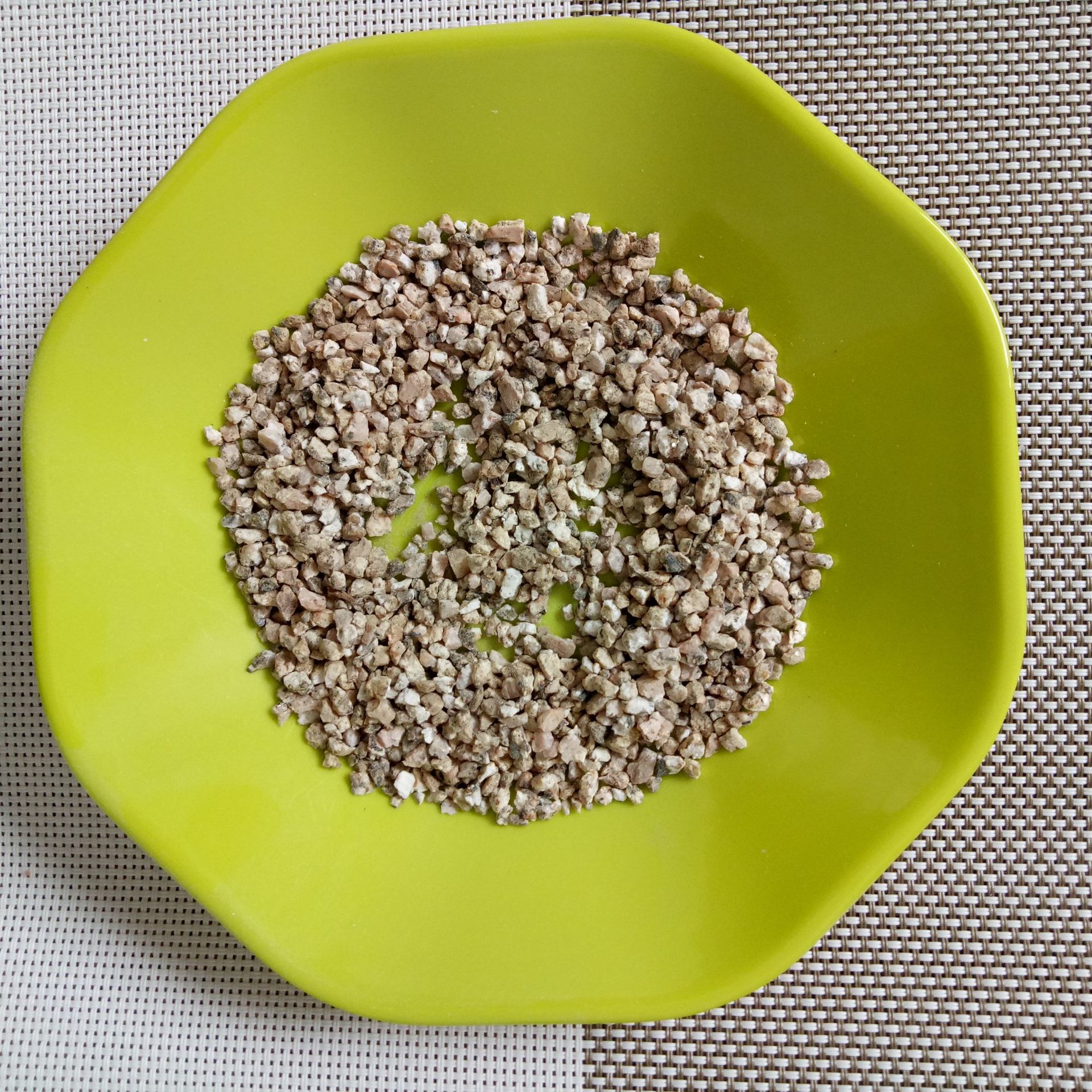 多肉麦饭石颗粒  用型养花铺面石麦饭石颗粒