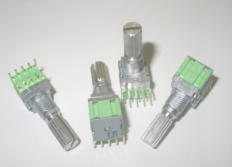 ALPHA 09型 信号转换开关 2刀3档 有短轴的