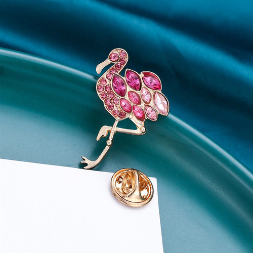 Korean style micro-paved zircon flamingo brooch, fashionable animal corsage, autumn and winter clothing large collar accessories