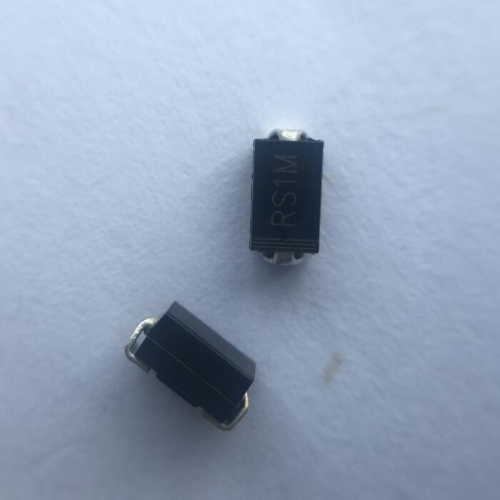 1A 600V超快速二极管贴片ES1J