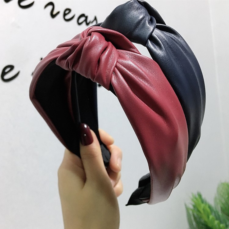 New Pu High-end Headband Korean Style Knotted Wide Edge Fashion Hair Accessories Hairpin display picture 1
