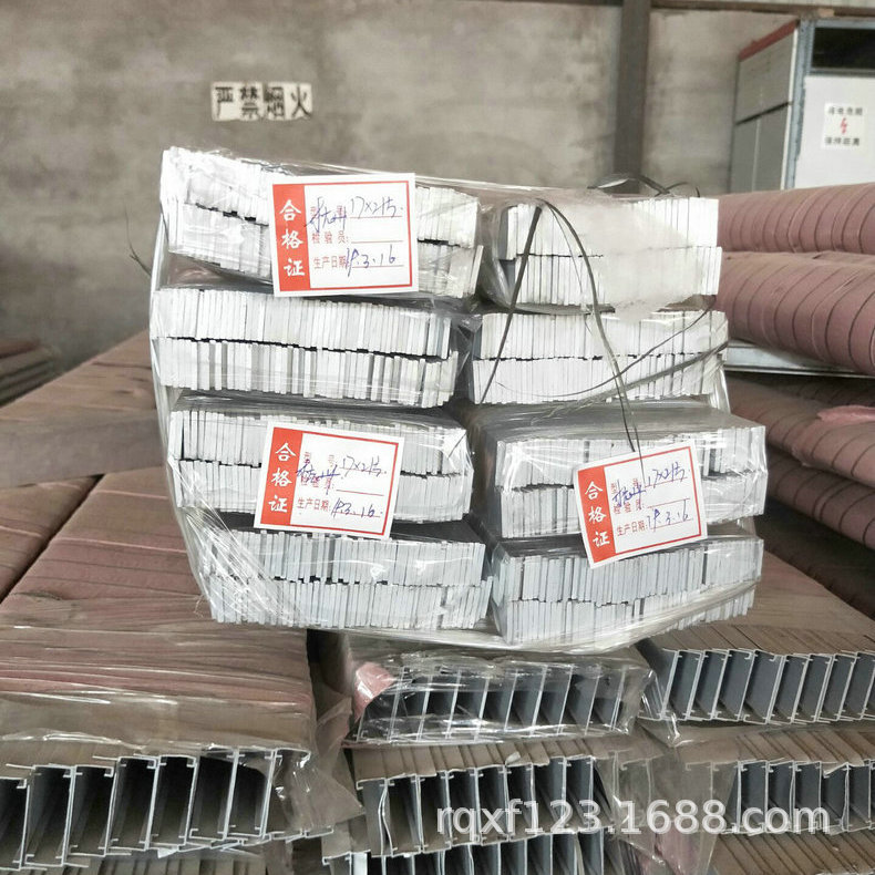 E375CFD103587D401319AA302BB253