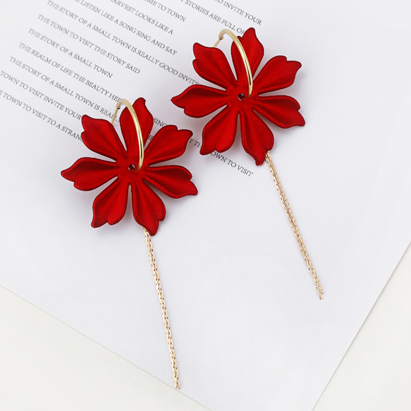 Korean Red Flower Tassel Earrings Exaggerated Simple Long Super Fairy Earrings Wholesale Nihaojewelry display picture 2