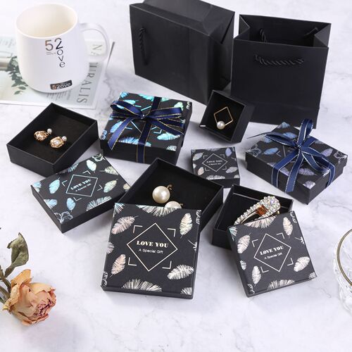 Wholesale gold-plated jewelry box with lid, ear hooks, earrings, necklace, bracelet, gift box, black jewelry box