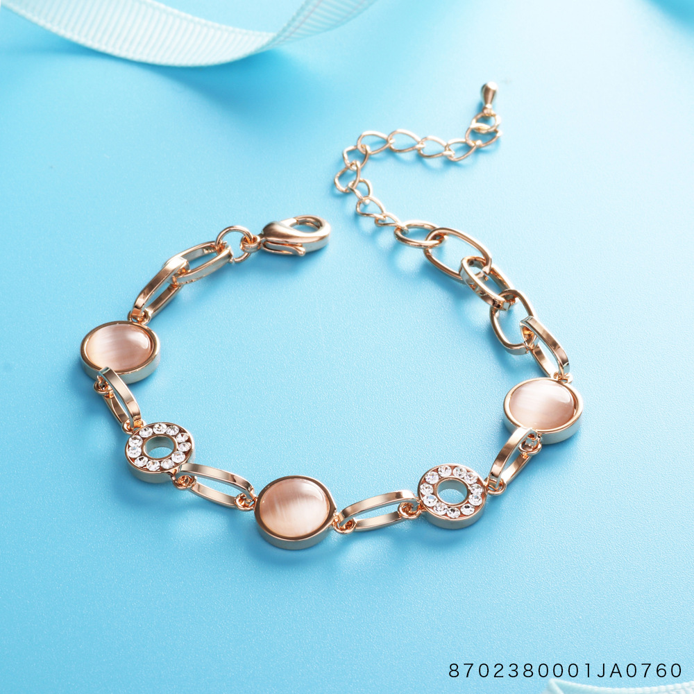 �¿�ʱ��ŷ�����Ŵ������� �����µ�ˮ��è��ʯ������Ȧ Ů������