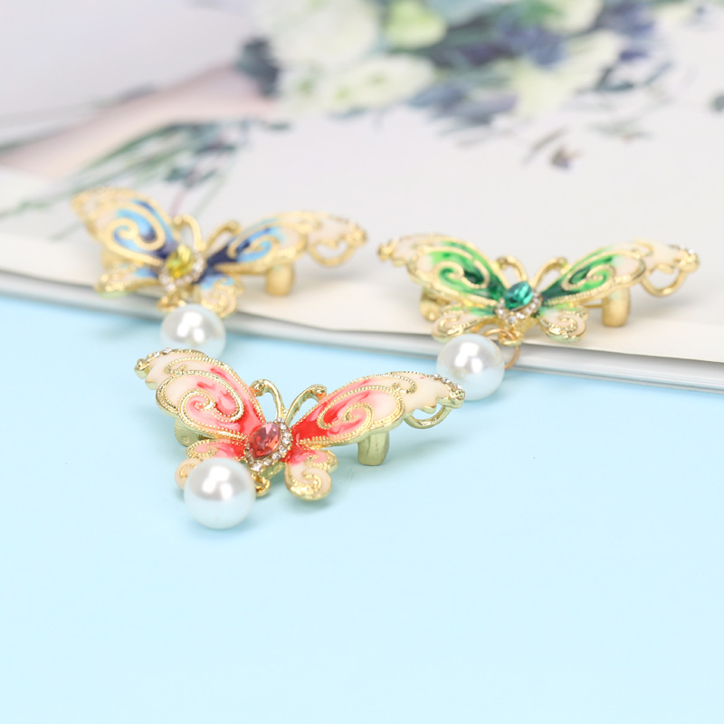 Fashion Colorful Rhinestone Butterfly Brooch Insect Corsage Dress Collar Pin display picture 1