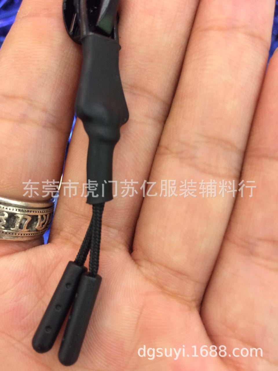 苏亿新品拉链头橡筋拉绳烤漆子弹头烤漆拉头反光绳拉绳绳子礼品