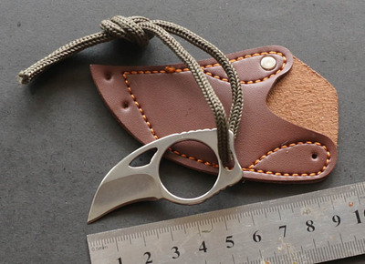 outdoors EDC Life-saving equipment Mini knife MC Claw Knife Paw With a knife Lanyard Leather sheath