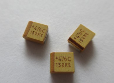 贴片钽电容 16V47UF 476C 47UF 16V B3528 B型 黄色 121