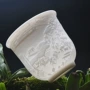大号陶瓷白瓷浮雕品茗杯