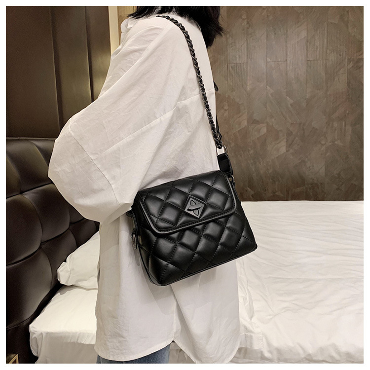 Ins Small Bag Female 2019 New Fashion Western Style Messenger Bag Korean Version Of The Red Texture Rhombus Chain Bag display picture 29