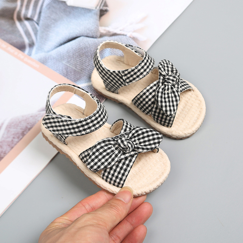 Baby girl cute lattice breathable sandal...