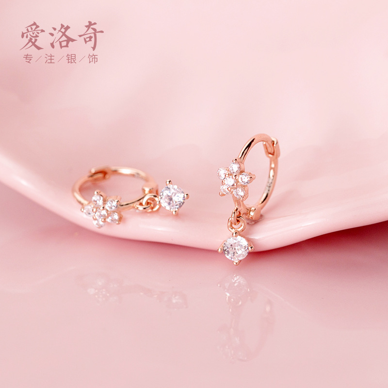 S925 pendientes de plata para mujeres coreanas personalidad simple pequeño diamante fresco de cinco flores pendientes temperamento pendientes G2312