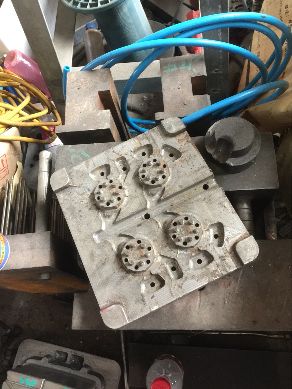 Servicio de Mecanizado Moldes y Piezas Estampadas de Aleación de Aluminio Personalizado