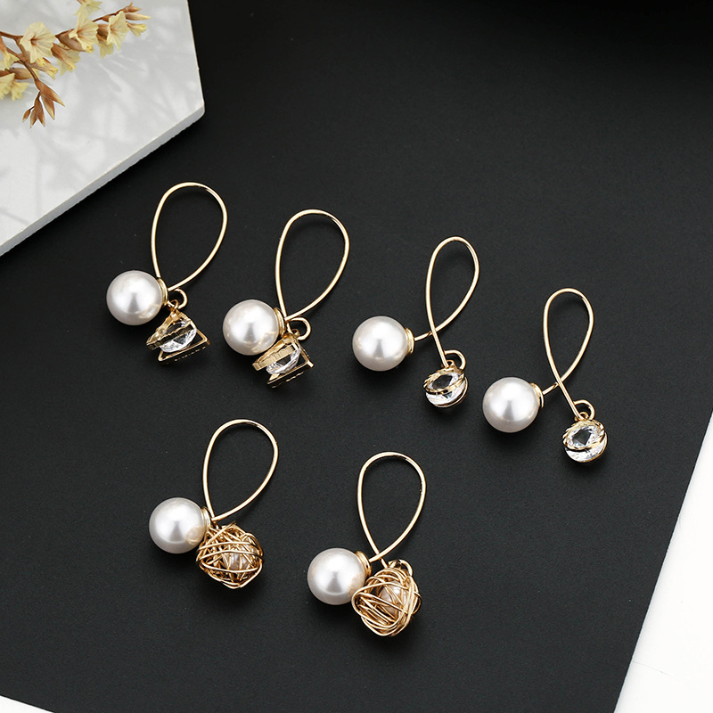 Creative New Hollow Winding Ball Simple Geometric Zircon Pearl Earring Wholesale display picture 1