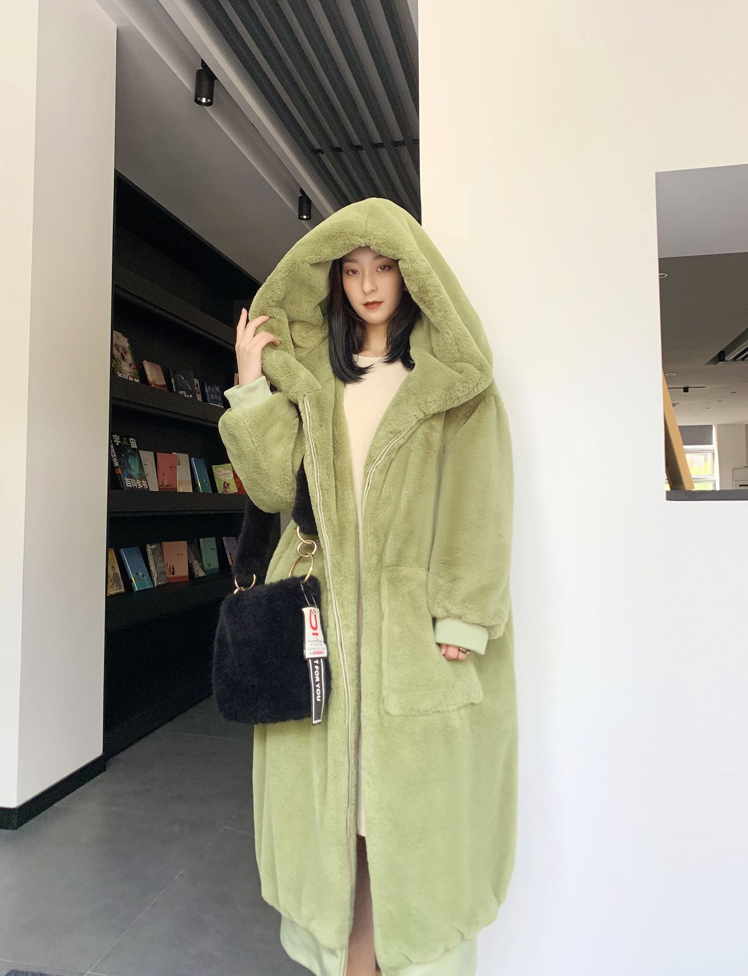 Women's clothing autumn and winter new Gigi same style rex rabbit fur thick long hooded fur coat fur coat for women_voghion.com