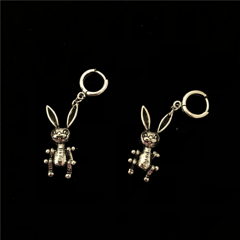 Rabbit Made Old Dark Wind Cute Animal Asymmetrical Cool Design Chain Necklace display picture 4