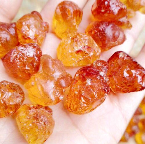 Directly sourced raw Grade A large granular pearl peach resin, paired with a combination of peach resin, soap seeds, and snow fungus.