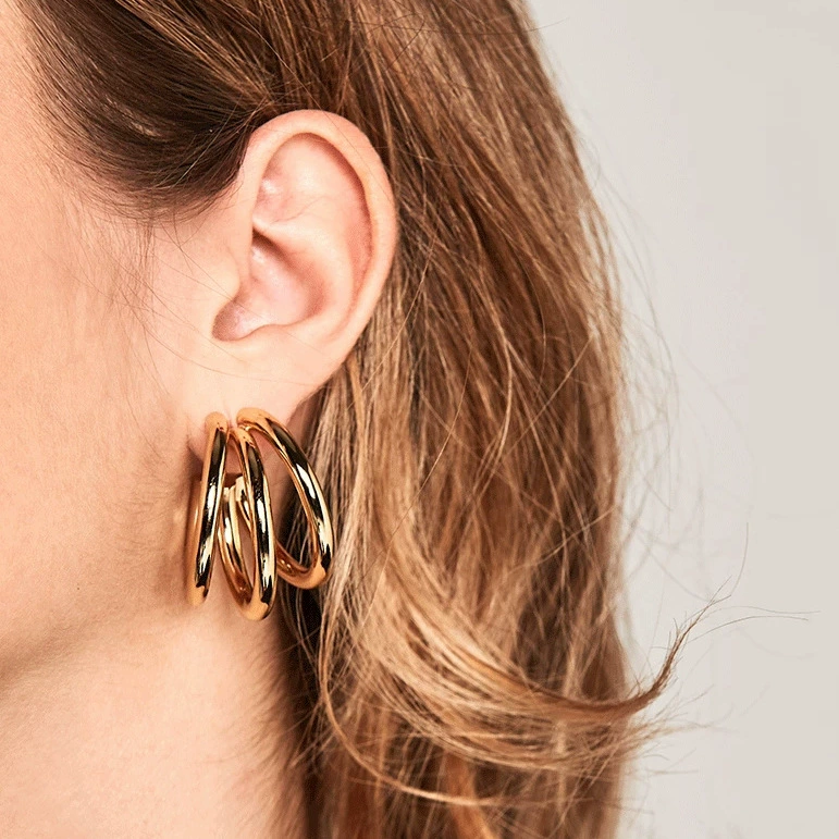 Понимаю, нужно перевести: "Brand geometric ring, earrings, European style, factory direct supply"