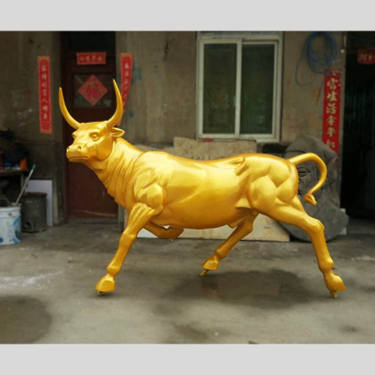 厂家批发十二生肖牛金属工艺装饰品纯铜牛摆件牛华尔街牛摆件
