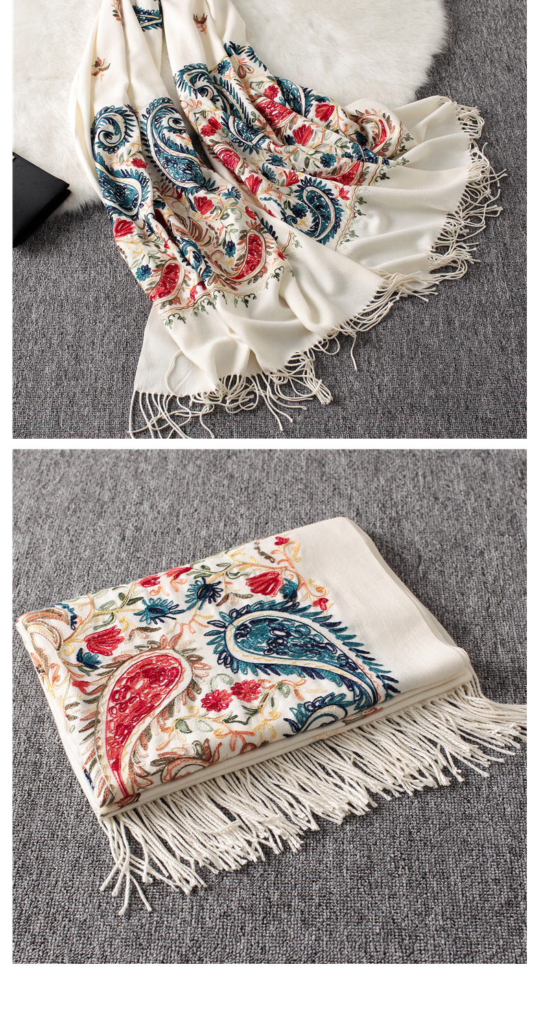 Women's Fashion Flower Imitation Cashmere Embroidery Winter Scarves display picture 4