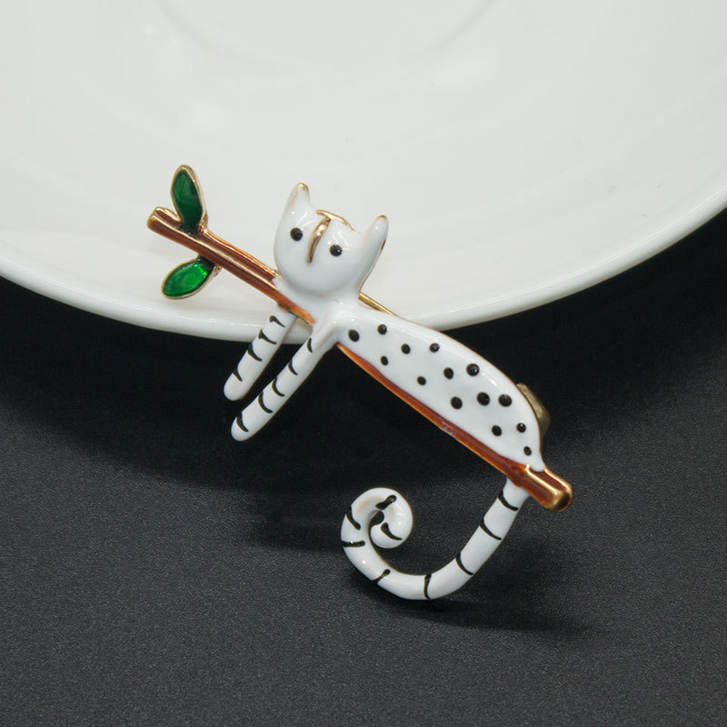 Elegant Cat Brooch