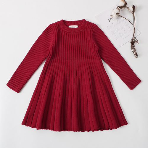 Family of three or four parent-child outfits, family outfits, four-year-old parent-child outfits, mother-daughter, mother-son, and father-son outfits, red parent-child sweaters