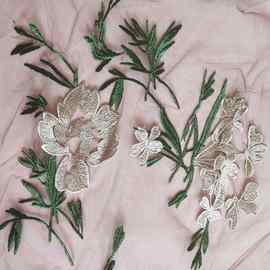 【源头厂家】夹竹桃服装面料 多色刺绣面料  现货供应 可加工定制