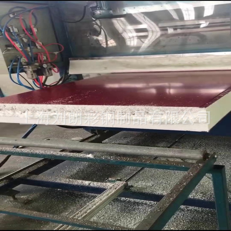 上海泡沫夹芯板生产厂家、直供EPS泡沫夹芯板 颜色厚度可生产