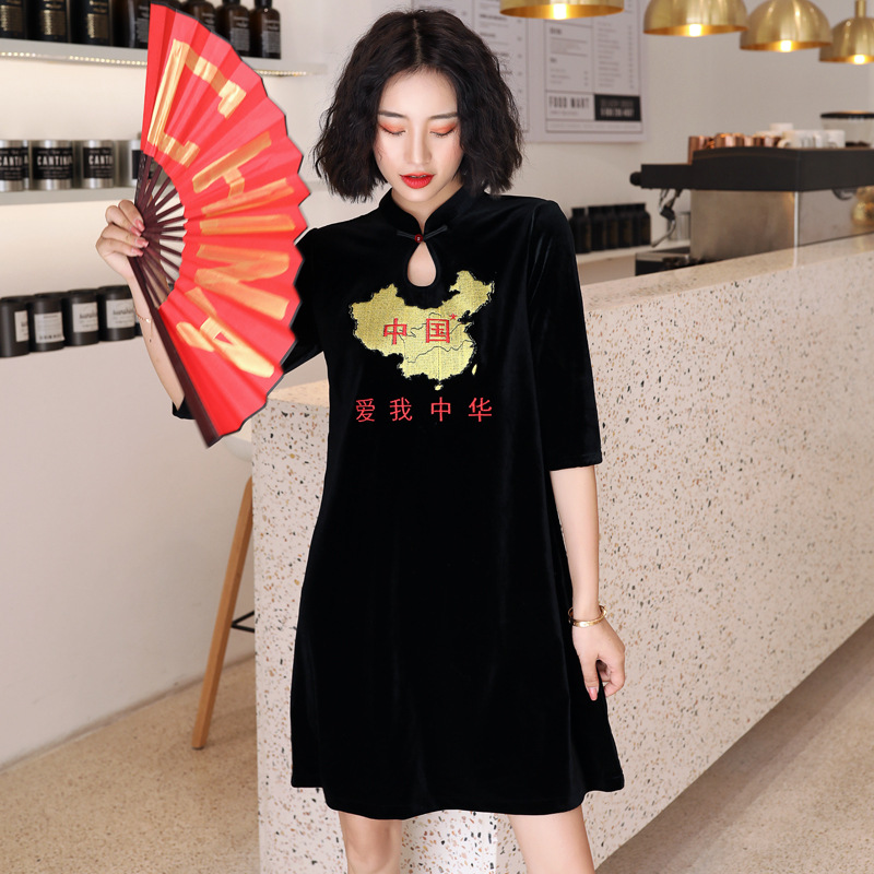 cheongsam 2019 Autumn new pattern Improvement Easy Large black velvet Embroidery girl cheongsam Dress Cheongsam skirt