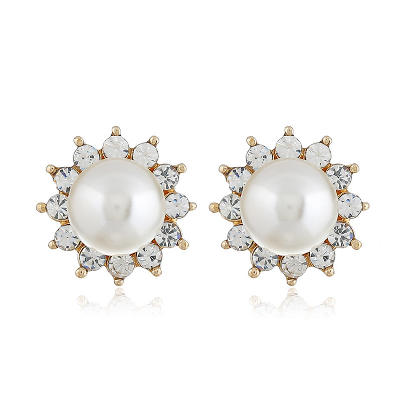 Alloy Pearl Big Earrings Still Temperament Sun Earrings Cute And Simple display picture 4