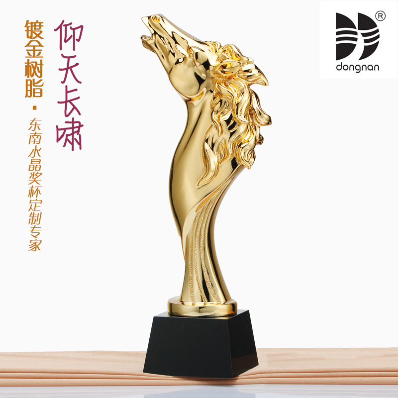 金色树脂元素动物马头造型水晶奖杯个性定做公司企业单位年终颁奖