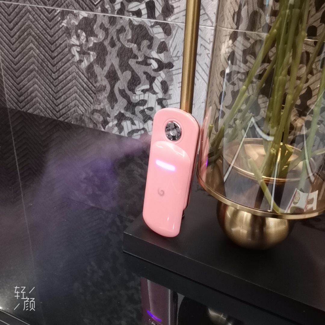 Портативный увлажняющий спрей Meibai Electric iBeauty розовый