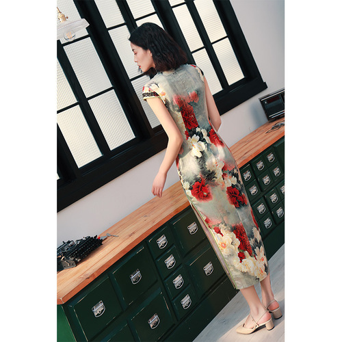 Women's Long Cheongsam Improved chinese qipao dresses Party Catwalk Dress Temperament Slim Cheongsam