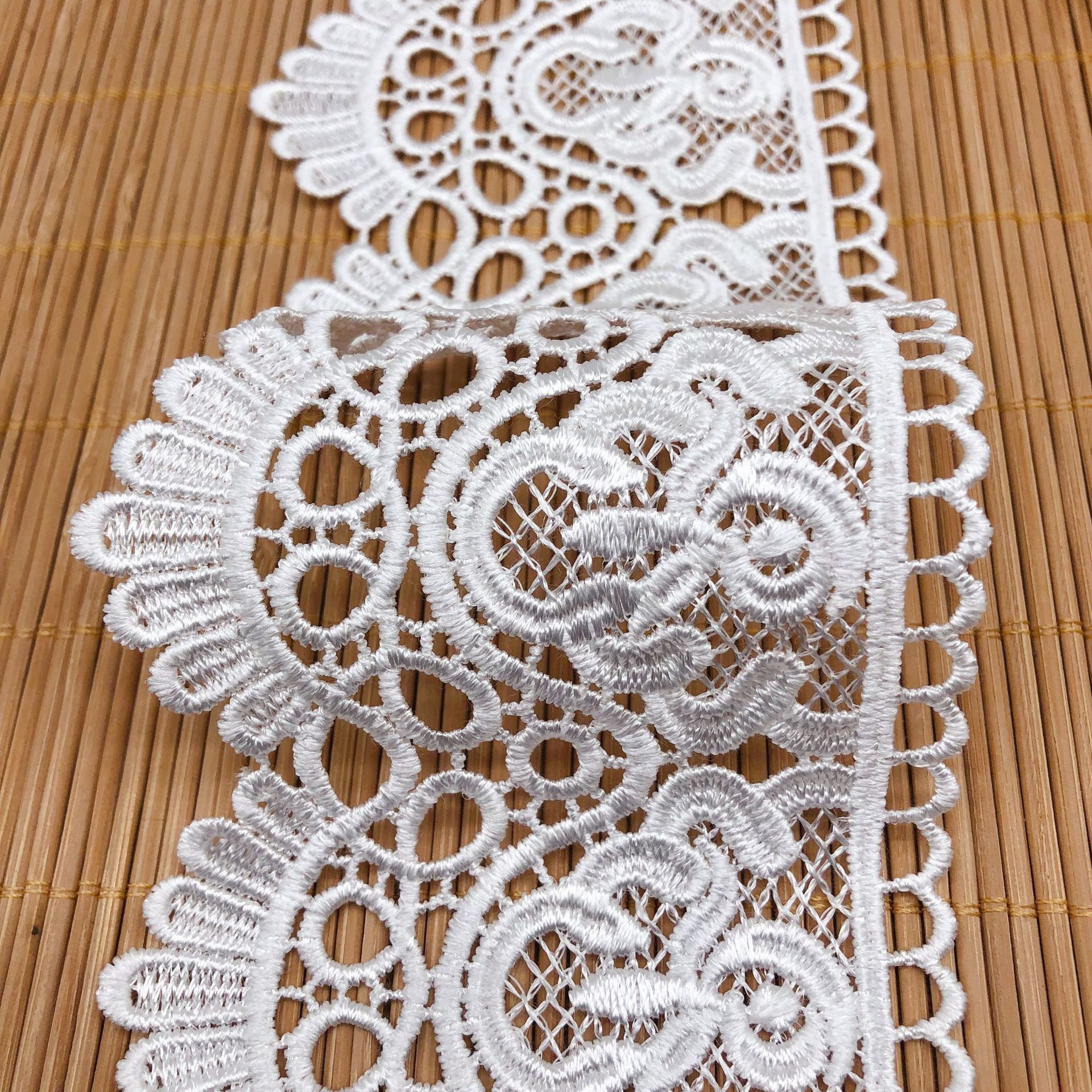 lace lace